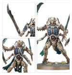 SPEARHEAD: OSSIARCH BONEREAPERS–MORTISAN ELITE. La Élite Mortesana son los guerreros colosales de los Osiarcas Cosechahuesos, considerados entre sus constructos más mortíferos. Los Mortesanos de la orden de los Formahuesos reúnen en ocasiones cohortes de estas monstruosas creaciones para perfeccionar su modificación ósea en plena batalla. La mera visión de estas fuerzas es aterradora: son la auténtica élite de la necrópolis. Si quieres reclamar los Reinos Mortales en nombre de Nagash, esta caja es el modo perfecto de empezar una colección de Osiarcas Cosechahuesos o de ampliar tu ejército de Warhammer Age of Sigmar, y resulta más económica que comprar los kits por separado. Lidera la fuerza un Mortesano Formahuesos, un poderoso mago que puede modificar e incluso crear constructos óseos completos. La poderosa Guardia Immortis y los Acechantes de la Necrópolis se ocupan de brindar protección mientras los Propiciadores Morghast planean sobre sus cabezas y atacan donde menos se les espera. Estas miniaturas componen una fuerza de Punta de lanza completa, lo que significa que podrás lanzarte a jugar partidas tácticas e intensas desde el primer momento. Los petos, armas y cabezas de los Acechantes de la Necrópolis son intercambiables, y uno de ellos puede montarse blandiendo dos enormes espadas en lugar de las cuatro pequeñas. La Guardia Immortis también tiene petos, armas, escudos y cabezas intercambiables. Los Propiciadores Morghast pueden ir armados con una alabarda (con distintos filos a elegir) o un par de espadas. También pueden montarse como Heraldos Morghast.