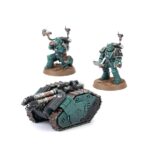 RAPIER LASER DESTROYER AND QUAD LAUNCHER BATTERY. Los Rapiers son blindados oruga semiautomatizados con sistemas de selección de blancos y generadores de energía integrados. Están diseñados para montar armas de apoyo tan grandes y pesadas que ni siquiera los Marines Espaciales, con su fuerza sobrehumana, son capaces de portarlas. Su armamento habitual incluye sistemas de laser antiblindaje y multilanzadores "Thudd" para asedios y fuego de supresión. Con este kit multicomponente de plástico puedes montar dos Rapiers y cuatro artilleros, plataformas de armas móviles para tus ejércitos de Legiones Astartes de Warhammer: The Horus Heresy. Cada Rapier puede equiparse con un laser destroyer antiblindaje o un quad launcher para asedios. Las cabezas, accesorios y mochilas, intercambiables entre la dotación de dos observadores y dos operadores, te permiten personalizarlos a tu gusto. El kit no trae insignias específicas de ninguna Legión, por lo que puedes incluirlo en cualquier fuerza de Marines Espaciales, tanto si eres leal al Emperador como si te has sumado a la rebelión de Horus.