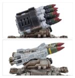 TARANTULA MISSILE BATTERY. Las Tarantula son plataformas de armas versátiles que suelen emplearse para reforzar flancos expuestos o posiciones de retaguardia y liberar de tareas defensivas a las tropas del Adeptus Astartes. Son poco más que una sólida base con una torreta móvil, y están diseñadas para montar armas diversas en función de la situación. Aunque sencillas, bien desplegadas son muy efectivas. Con este kit multicomponente de plástico puedes montar dos Tarantula Missile Batteries, plataformas de armas automatizadas para tus ejércitos de Legiones Astartes de Warhammer: The Horus Heresy. Cada una puede equiparse con un Hyperios missile launcher para destruir blindados y aeronaves, o con Orias frag missiles para dinamitar hordas de infantería. Sin importar el enemigo al que te enfrentes, siempre encontrarás la configuración perfecta. El kit no trae insignias específicas de ninguna Legión, por lo que puedes incluirlo en cualquier fuerza de Marines Espaciales, tanto si eres leal al Emperador como si te has sumado a la rebelión de Horus.