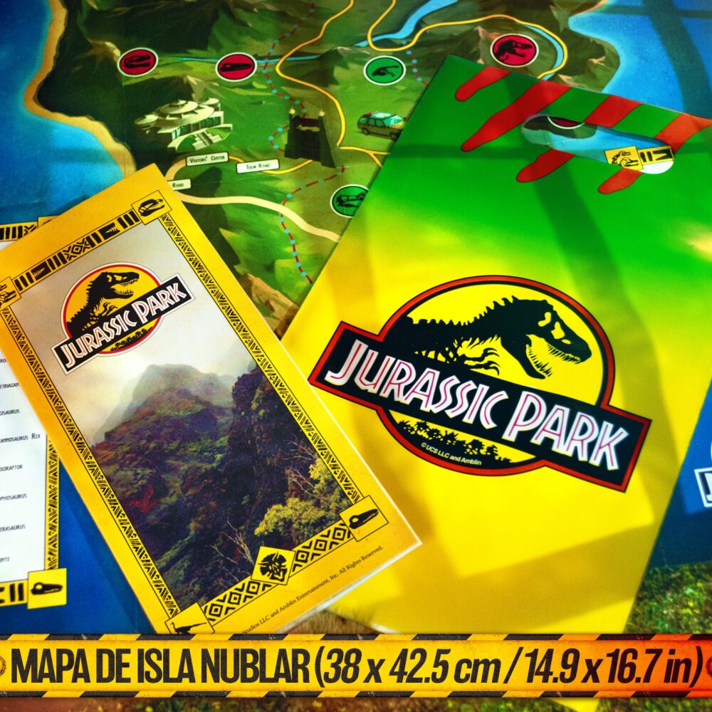 Jurassic park the lost memories kit. Adéntrate en el mundo jurásico con esta exclusiva collector's box de doctor collector. The lost memories está inspirada en los eventos inolvidables de las películas "jurassic park" de 1993 y "the lost world: jurassic park" (en españa "el mundo perdido: jurassic park") de 1997.  