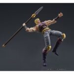 THOUZER FIST OF THE NORTH STARS DIGACTION. DIG incorpora a su línea Digaction la figura articulada de Thouzer (o Souther), el autoproclamado Emperador Sagrado del anime "Fist of the North Star" ("El puño de la estrella del norte" en España). Mide aproximadamente 8 cm y está fabricada en PVC, ABS y POM. A pesar de su tamaño compacto, ofrece gran movilidad y estilo fiel al personaje. Incluye 2x cabezas intercambiables, 5x manos adicionales, 1x lanza, 1x efecto de sangre para recrear diferentes escenas y un soporte para exposición.