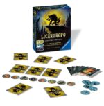 LICANTROPO - LUNA LLENA JDM. Tú eliges con cuál de las 16 cartas de rol quieres jugar. Cada jugador recibe una carta de rol para jugar en secreto. Una partida dura siempre 1 noche y 1 día: al final del día, todos los jugadores votan para indicar quién podría ser un licántropo. El jugador que recibe más votos es «eliminado», y su facción pierde! Es un juego de cartas rápido y emocionante donde cada jugador tomará un papel: uno de los hombres lobo, la artera follonera, la servicial vidente o cualquier otro de una docena de personajes diferentes, cada uno con una habilidad especial. ¡Diviértete en grupo con este divertido juego de roles ocultos! En Licántropo, cada jugador tomará el papel de un Aldeano, un Hombre Lobo o un personaje especial. Deberéis adivinar quienes son los hombres lobo y matar al menos uno si deseáis ganar… ¡A no ser que os hayáis transformado en Hombre Lobo! En una única mañana, tu pueblo va a tener que decidir quién es un hombre lobo… ¡Porqué lo único que necesitáis es encontrar a un hombre lobo para ganar! Licántropo: Luna Llena (anteriormente conocido como "Una noche: el hombre lobo") es tan rápido, divertido y adictivo, que querréis jugar una y otra vez, y es que no habrá nunca dos partidas iguales.