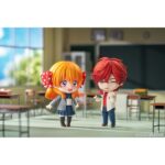 MIKOTO MIKOSHIBA MONTHLY GIRL NOZAKI-HUN NENDOROID. Good Smile Arts Shanghai presenta, dentro de la línea Nendoroid, la figura de Mikoto Mikoshiba, inspirada en el personaje del manga "Monthly Girls' Nozaki-kun" (o "Nozaki y su revista mensual para chicas" en España). Mide aproximadamente 10 cm de altura e incluye 3x placas faciales (sonriente, guiñando el ojo y sonrojado), 1x rosa, 1x bolígrafo, 1x caja de figura con diseño especial de Izumi Tsubaki, 1x base soporte transparente para exhibición y otras piezas opcionales para recrear múltiples poses. Ideal para exponer con CHIYO SAKURA FIGURA 10 CM MONTHLY GIRLS' NOZAKI-KUN NENDOROID (se vende por separado).