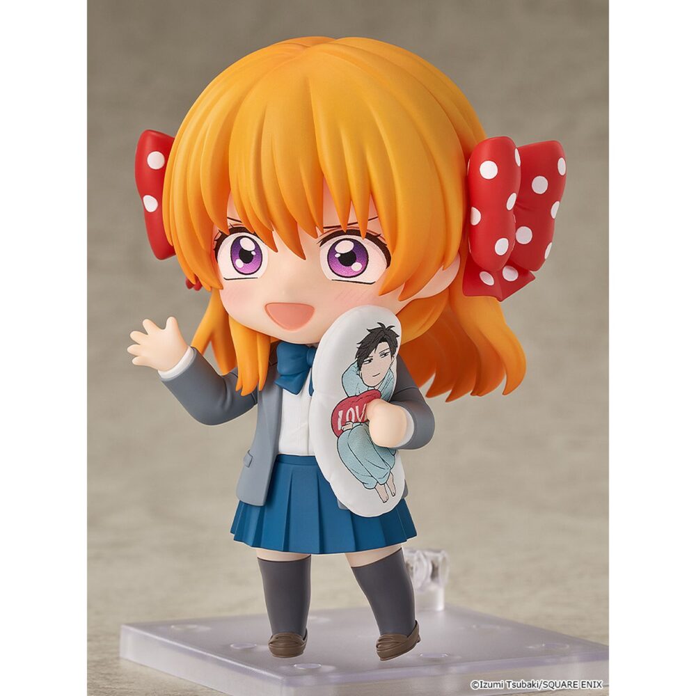 Chiyo sakura monthly girl nozaki-kun nendoroid. Good smile arts shanghai lanza esta figura de la colección nendoroid de chiyo sakura basada en el personaje del manga “monthly girls' nozaki-kun" (o "nozaki y su revista mensual para chicas" en españa). Mide aproximadamente 10 cm de altura e incluye 3x placas faciales (sonriente, emocionada y asustada), 1x shikishi para autógrafos, 1x pincel, 1x manuscrito, 1x cojín de nozaki-kun con diseño especial de izumi tsubaki, 1x base soporte transparente para su exhibición y otras piezas opcionales para recrear distintas escenas. Ideal para exponer con mikoto mikoshiba monthly girl nozaki-hun nendoroid (se vende por separado).