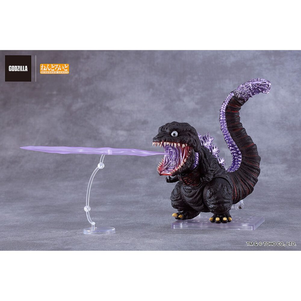 Shin godzilla 2016 nendoroid. Good smile company incorpora a su colección nendoroid la figura de godzilla basada en su imponente aparición en la película "shin godzilla" de 2016. Esta figura de aproximadamente 10 cm incluye diversas piezas intercambiables para recrear poses icónicas: 2x placas faciales con mandíbula cerrada y abierta, 2x reguladores dorsales intercambiables, 1x efecto de regulación térmica y 1x efecto de llama explosiva. Se presenta pintada detalladamente, totalmente articulada y con base expositora transparente incluida.