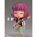 KIKURI HIROI BOCCHI THE ROCK NENDOROID. Good Smile Company incorpora a su colección Nendoroid la figura de Kikuri Hiroi, bajista y vocalista del grupo musical SICK HACK del anime "Bocchi the Rock!". Esta figura articulada mide aproximadamente 10 cm de altura e incluye una base con soporte transparente para su exposición, 3x placas faciales intercambiables (sonriente, borracha y maniática),1x bajo, 1x "Onikoro" y otros accesorios para recrear distintas poses.