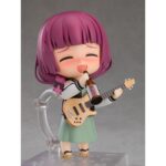 KIKURI HIROI BOCCHI THE ROCK NENDOROID. Good Smile Company incorpora a su colección Nendoroid la figura de Kikuri Hiroi, bajista y vocalista del grupo musical SICK HACK del anime "Bocchi the Rock!". Esta figura articulada mide aproximadamente 10 cm de altura e incluye una base con soporte transparente para su exposición, 3x placas faciales intercambiables (sonriente, borracha y maniática),1x bajo, 1x "Onikoro" y otros accesorios para recrear distintas poses.