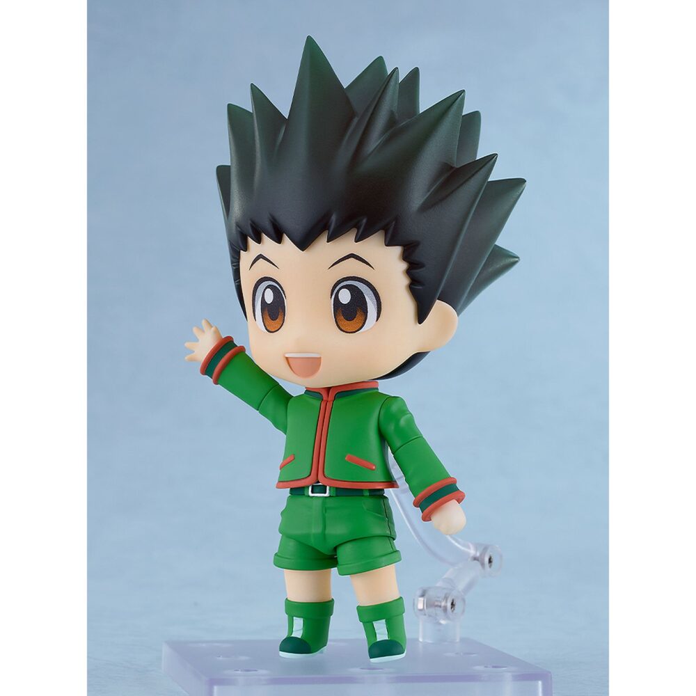Gon freecss: hunter exam hunter x hunter nendoroid. Good smile company presenta dentro de su línea nendoroid la figura articulada de gon freecss, protagonista del anime "hunter x hunter", vestido para realizar el examen de cazador. Incluye 3x expresiones faciales (alegre, de combate y preocupada) y varios accesorios como 1x mochila, 1x caña de pescar y piezas adicionales para múltiples poses. Mide 10 cm e incluye soporte transparente para exposición.