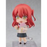 IKUYO KITA BOCCHI THE ROCK NENDOROID. Good Smile Company suma de nuevo a su catálogo de Nendoroid la figura de Ikuyo Kita, vocalista y guitarrista de la banda Kessoku en el anime "Bocchi the Rock!". Viene con 3x caras intercambiables (sonriente, animada e impresionada), 1x guitarra, 1x smartphone, 1x para selfies y otros elementos para recrear poses diversas. Mide 10 cm e incluye base expositora transparente.