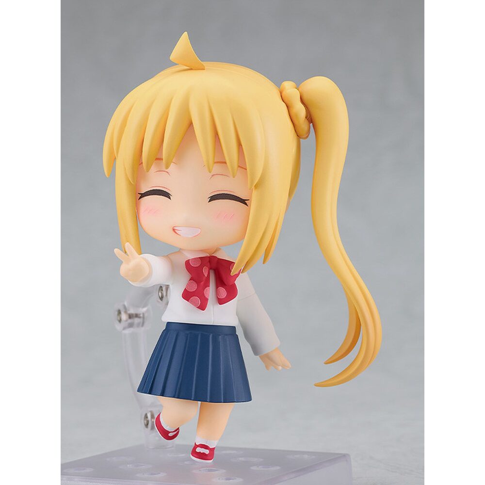 Nijika ijichi bocchi the rock nendoroid. Good smile company reintroduce en su línea nendoroid esta figura de nijika ijichi, baterista y líder de la banda kessoku en el anime "bocchi the rock! ". La figura articulada incluye 3x placas faciales (sonriente, confiada y exasperada) y varios accesorios: 1x batería completa, 1x silla, 1x parte inferior del cuerpo sentada y otros complementos para poses variadas. Mide aproximadamente 10 cm e incluye base expositora transparente.