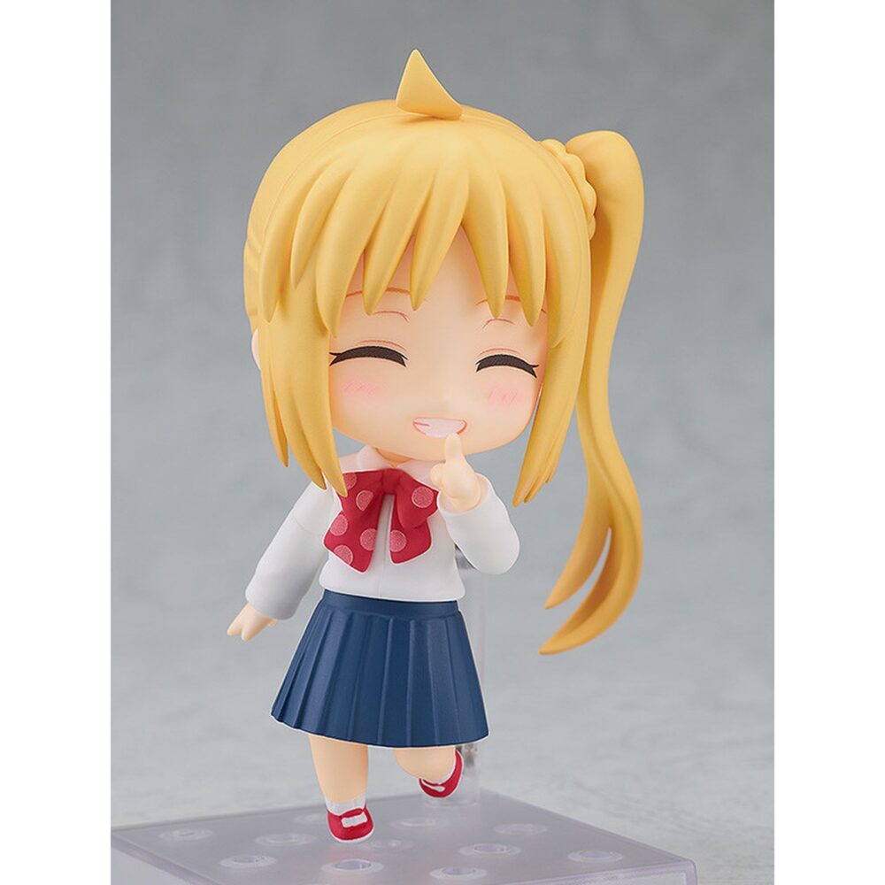 Nijika ijichi bocchi the rock nendoroid. Good smile company reintroduce en su línea nendoroid esta figura de nijika ijichi, baterista y líder de la banda kessoku en el anime "bocchi the rock! ". La figura articulada incluye 3x placas faciales (sonriente, confiada y exasperada) y varios accesorios: 1x batería completa, 1x silla, 1x parte inferior del cuerpo sentada y otros complementos para poses variadas. Mide aproximadamente 10 cm e incluye base expositora transparente.