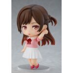 CHIZURU MIZUHARA RENT A GIRLFRIEND NENDOROID. Good Smile Company vuelve a presentar dentro de su colección Nendoroid esta figura de Chizuru Mizuhara, basada en su aparición en el anime "Rent-a-Girlfriend". La figura incluye 3x placas faciales intercambiables (estándar, sonrojada y sonriente), así como accesorios opcionales como 1x smartphone, 1x bolso de mano y 1x billete de 10.000 yenes. Mide aproximadamente 10 cm de alto y está fabricada en ABS y PVC. Incluye base con soporte para exposición.