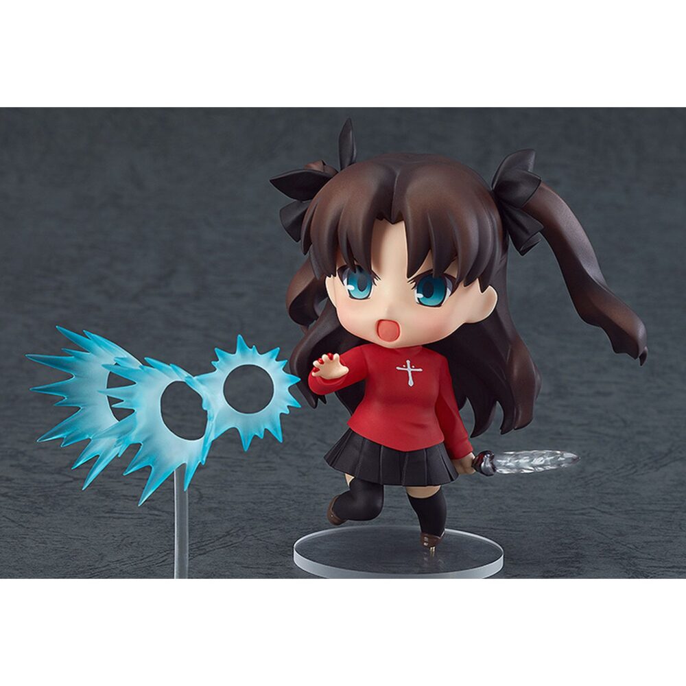 Rin tohsaka fate/stay night nendoroid. Good smile company introduce en su colección nendoroid la figura articulada de la heroína rin tohsaka basada en el videojuego "fate/stay night". La figura incluye 3x placas faciales intercambiables (sonriente, desafiante y avergonzada) que puedes complementar con sus gafas, 1x espada azoth, 1x espada zelretch, 1x efecto de ataque, 1x gafas y 1x base transparente para su exhibición. Mide aproximadamente 10 cm de altura y está fabricada en pvc y abs.