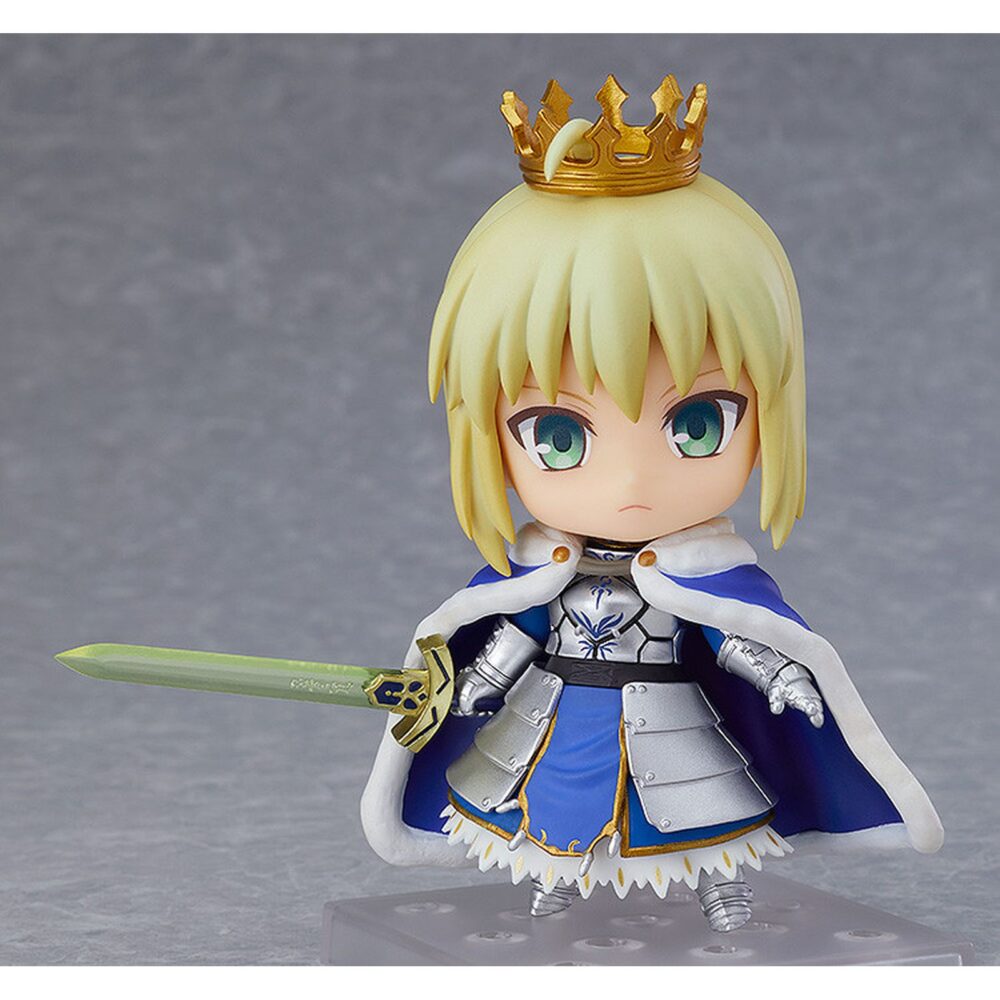Saber/altria pendragon: true name revealed fate/stay night nendoroid. Good smile company introduce en su colección nendoroid la figura articulada de la heroína saber/altria pendragon en su versión true name revealed, basada en el personaje del videojuego para smartphones "fate grand order". La figura incluye 3x placas faciales intercambiables (galante, gritando y sonriendo amistosamente), 3x de sus poderosas armas (excalibur, avalon y invisible air) y 1x base transparente para su exhibición. Mide aproximadamente 10 cm de altura y está fabricada en pvc y abs.
