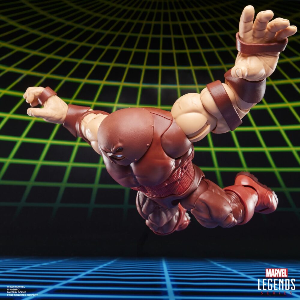 Juggernaut gamerverse marvel legends series. Hasbro incorpora a la línea gamerverse de la colección marvel legends series esta figura articulada de juggernaut basada en su aparición como luchador en la saga de videojuegos "marvel vs capcom". Su altura real alcanza los 22 cm, y ofrece un diseño premium con 20 puntos de articulación que permiten recrear poses dinámicas. Incluye x2 manos alternativas y 1x efecto de golpeo. Se presenta en una caja con ventana con diseño retro. Unidades limitadas.
