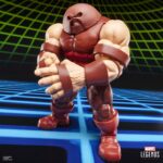 JUGGERNAUT GAMERVERSE MARVEL LEGENDS SERIES. Hasbro incorpora a la línea Gamerverse de la colección Marvel Legends Series esta figura articulada de Juggernaut basada en su aparición como luchador en la saga de videojuegos "Marvel vs Capcom". Su altura real alcanza los 22 cm, y ofrece un diseño premium con 20 puntos de articulación que permiten recrear poses dinámicas. Incluye x2 manos alternativas y 1x efecto de golpeo. Se presenta en una caja con ventana con diseño retro. UNIDADES LIMITADAS.