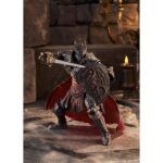 ARISEN DRAGON´S DOGMA 2 FIGMA. Max Factory suma a la colección Figma esta figura articulada de Arisen, protagonista del videojuego "Dragon's Dogma 2". La figura mide aproximadamente 16 cm y viene con múltiples accesorios: 1x Espada de la Virtud, 1x Escudo Continental, 1x corazón en llamas y 4x manos intercambiables que permiten adoptar diferentes poses. Incluye soporte hexagonal transparente para exposición.