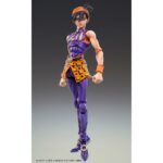 NARANCIA GHIRGA & AS JOJO´S BIZARRE ADVENTURE PART 5 CHOZOKADO. Medicos Entertainment suma a su colección Chozokado esta figura articulada de Narancia Ghirga junto a Aerosmith (también conocido como As), su stand con forma de avión de combate. Ambas figuras están inspiradas en su aparición en el anime "JoJo's Bizarre Adventure: Golden Wind". Narancia mide aproximadamente 14 cm y As 4 cm. Ambas figuras presentan acabados pintados con gran nivel de detalle y múltiples puntos de articulación. Incluyen 8x manos intercambiables, 1x navaja y 1x cuchara para Narancia, mientras que Aerosmith cuenta con 1x minfigura del piloto Smith, 1x efecto de disparos múltiples y 1x hélice adicional. Ambas figuras cuentan con base de exposición y varios accesorios adicionales para recrear diferentes poses.