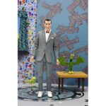 ULTIMATE PEE-WEE HERMAN. Neca lanza la figura articulada Ultimate Pee-wee Herman basada en el programa de televisión "Pee-wee's Playhouse". Esta figura mide 18 cm y presenta a Pee-wee Herman (personaje interpretado por Paul Reubens) con 3x cabezas intercambiables con expresiones icónicas, 4x manos intercambiables, 1x juego de papeles con "la palabra secreta" y 1x figura de Pterri el pterodáctilo. Se presenta en una caja con ventana y tapa frontal abatible.