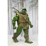 HUNTER LEO TEENAGE MUTANT NINJA TURTLES MIRAGE COMICS. Neca presenta la figura articulada Hunter Leo basada en los cómics originales de "Teenage Mutant Ninja Turtles"  de Mirage Studios. Esta figura mide 18 cm e incluye 1x arco, 1x carcaj para sus armas, 3x flechas, 1x espada, 4x manos intercambiables y 1x cuchillo. Se presenta en una caja con ventana con ilustraciones de Kevin Eastman.