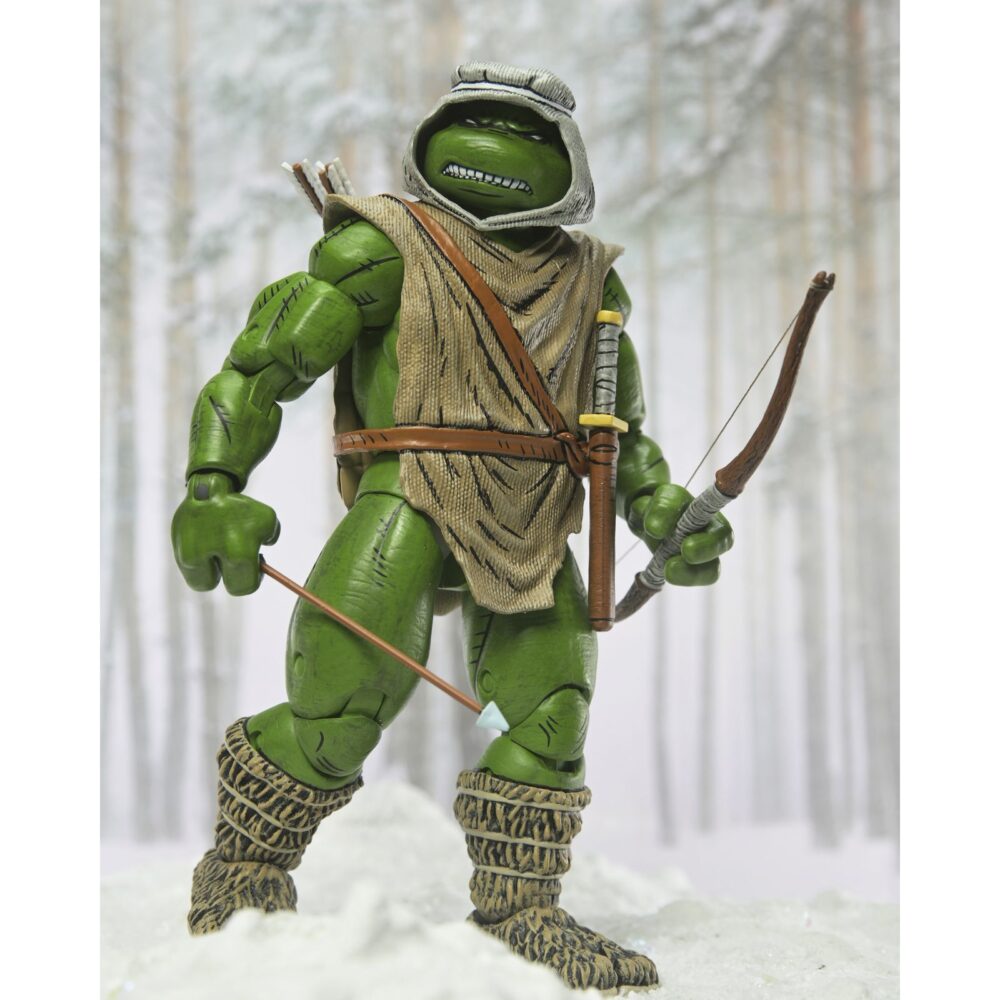 Hunter leo teenage mutant ninja turtles mirage comics. Neca presenta la figura articulada hunter leo basada en los cómics originales de "teenage mutant ninja turtles"  de mirage studios. Esta figura mide 18 cm e incluye 1x arco, 1x carcaj para sus armas, 3x flechas, 1x espada, 4x manos intercambiables y 1x cuchillo. Se presenta en una caja con ventana con ilustraciones de kevin eastman.