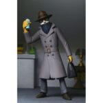 THE INVISIBLE MAN UNIVERSAL MONSTERS TOONY TERRORS. Neca incorpora a su colección Toony Terrors la figura articulada a escala de Jack Griffin, el científico protagonista de la película de 1933 "The Invisible Man” ("El hombre invisible" en España). Se presenta en un blíster especial ilustrado con un fondo recortable. Puedes exponerla junto al resto de figuras de esta línea aunque se venden por separado. Lleva la diversión de los dibujos animados del sábado por la mañana a tu colección de terror con estos adorables bichitos. La serie 12 de la línea Toony Terrors de NECA trae más iconos de terror estilizados de Universal Monsters y muchos más. A los fans de las películas de terror clásicas les encantará este surtido de figuras de acción con el Hombre Invisible, la Novia de Frankenstein, la Criatura de la Laguna Negra y el Fantasma de la Ópera. Con una altura de 15 cm, cada figura se vende por separado y se presenta en un blíster.