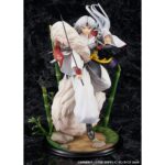 SESSHOMARU INUYASHA 1/7. La estatua de Sesshomaru basada en su apariencia en el anime "Inuyasha" se incorpora a la línea de productos de Proof. Tiene una altura de 35 cm a escala 1/7 e incluye piezas intercambiables para el brazo izquierdo y el Tokijin.  Se muestra blandiendo la Tenseiga y cuenta con unos magníficos detalles. Está expuesta sobre una base circular decorada con bambú. Fabricada en PVC y ABS.