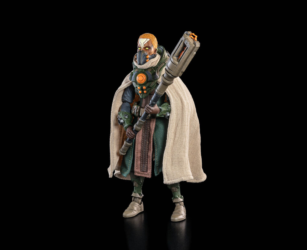 Jobara kee cosmic legions: oxkrewe book. Jobara kee y su compañero, que formaban parte de un equipo de empíricos de la t. U. 5. C. C. Enviados a investigar una anomalía espacial en torno al planeta thraxxon, sobrevivieron a un aterrizaje forzoso en el extraño planeta. Con escasas posibilidades de ser rescatados por la unión de comerciantes, los empíricos sabían que tendrían que encontrar una forma de sobrevivir en el duro entorno en el que se encontraban. Siguiendo la señal de una baliza que transmitía en una antigua frecuencia de la unión de comerciantes, los empíricos se toparon con un descubrimiento que no esperaban: un asentamiento que acabarían descubriendo que se llamaba scapehaven. Jobara y su compañero se acercaron al asentamiento, pero fueron asediados inmediatamente por todos los flancos por los asaltantes del asentamiento que se habían escondido. Levantando sus pesados escudos y empuñando sus electrobatones, la pareja de empíricos se enfrentó a casi una docena de atacantes. Este despliegue demostró su valía y les valió una invitación para añadir su fuerza al asentamiento de scapehaven. Con su equipo y entrenamiento t. U. 5. C. C. , los empiricistas fueron asignados para servir bajo las órdenes de kurnn ray como dos de los rovers de scapehaven, equipos que recorren los yermos de thraxxon en busca de recursos y tomando lo necesario para sobrevivir.