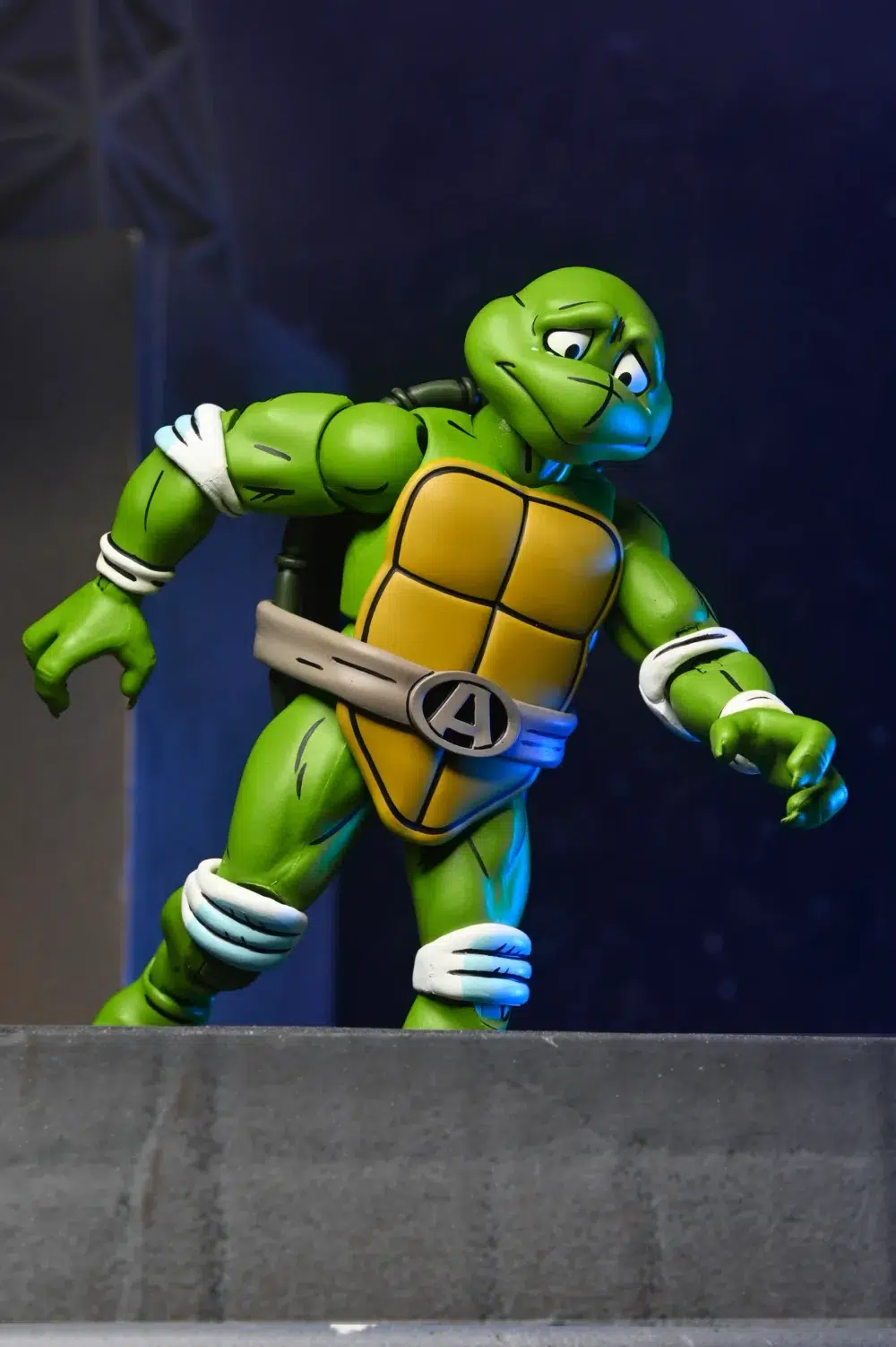 April as the 5th turtle teenage mutant ninja turtles adventures archie comics. Figura articulada, tamaño aprox. 18 cm. Viene con accesorios en una caja con ventana. Como se vio en el número especial de invierno de 1994 de la serie de cómics teenage mutant ninja turtles adventures de eastman y laird, de archie comics. ¿quién es la misteriosa quinta tortuga? Pues nada menos que april o'neil. Esta figura de acción neca a escala de 7 pulgadas cuenta con una espada, una vaina y varias cabezas y manos para ofrecer infinitas posibilidades de exposición. Viene en un embalaje para coleccionistas con ilustraciones del artista original de tmnt adventures, ken mitchroney.