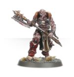 REGIMENT OF RENOWN: THE RED REVELATION WARHAMMER AGE OF SIGMAR. Toda una vida de matanzas ha llevado a Zarxor Ojo Infernal a perseguir un único objetivo: experimentar la batalla en todas sus formas y vislumbrar el verdadero rostro del Dios Rojo. Lo siguen quienes comparten su afán apocalíptico, mortales arrastrados a la locura de la batalla por la oratoria del predicador. Con este kit puedes montar La Revelación Roja, un regimiento de renombre para tus ejércitos de Discípulos de Tzeentch, Agusanados de Nurgle, Hedonitas de Slaanesh, Esclavos de la Oscuridad o Skaven de Warhammer Age of Sigmar. También es perfecta para empezar una nueva colección o ampliar tu ejército de Filos de Khorne de una forma más económica que comprando los kits por separado. Lidera la fuerza un Sacerdote Carnicero, rebosante de poder y armado con una enorme hacha a dos manos, que se lanza al combate para reclamar cráneos. Lo siguen una unidad de Saqueasangres y otra de Siegacráneos armados hasta los dientes.