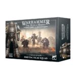 MKII TACTICAL SQUAD WARHAMMER: THE HORUS HERESY. Las Escuadras Tácticas son la espina dorsal de las Legiones de Marines Espaciales y la fuerza motriz de la Gran Cruzada que las llevó a reconquistar buena parte de la galaxia. Son unidades altamente flexibles, eficaces en escenarios tanto ofensivos como defensivos: son capaces de asaltar posiciones fortificadas, ocupar y mantener objetivos estratégicos, y operar con fiabilidad en cualquier tipo de terreno y situación. En su momento, la servoarmadura Mark II “Cruzada” era el epítome de la tecnología de los Marines Espaciales: una armadura de combate sellada al vacío, con protección contra la radiación y capaz de soportar cantidades de daño sin precedentes. Pese a su antigüedad, su uso seguía estando a la orden del día cuando estalló la Herejía de Horus. Con este kit multicomponente de plástico puedes montar 20 Space Marines Legionaries para usarlos como Tactical Squad en Warhammer: The Horus Heresy. Son ideales para controlar objetivos clave, abatir unidades enemigas con andanadas de fuego bólter o reforzar tu primera línea y cambiar el curso de la batalla. El kit te permite montar una unidad grande o dos unidades de 10 miniaturas, cada una con sus propios Sergeant, Legionary con nuncio-vox y Legionary con vexilla opcionales. Para el Sergeant puedes elegir entre tres cabezas, dos descubiertas y una con un casco con penacho transversal, y equiparlo con bolter o plasma pistol en una mano y power sword, power fist o lightning claw en la otra. También puede llevar una melta bomb opcional. Los Legionaries con bolter tienen la opción de montar una bayonet o chain bayonet, y las cabezas, granadas, pistoleras, cartucheras y demás accesorios son intercambiables entre todas las miniaturas.