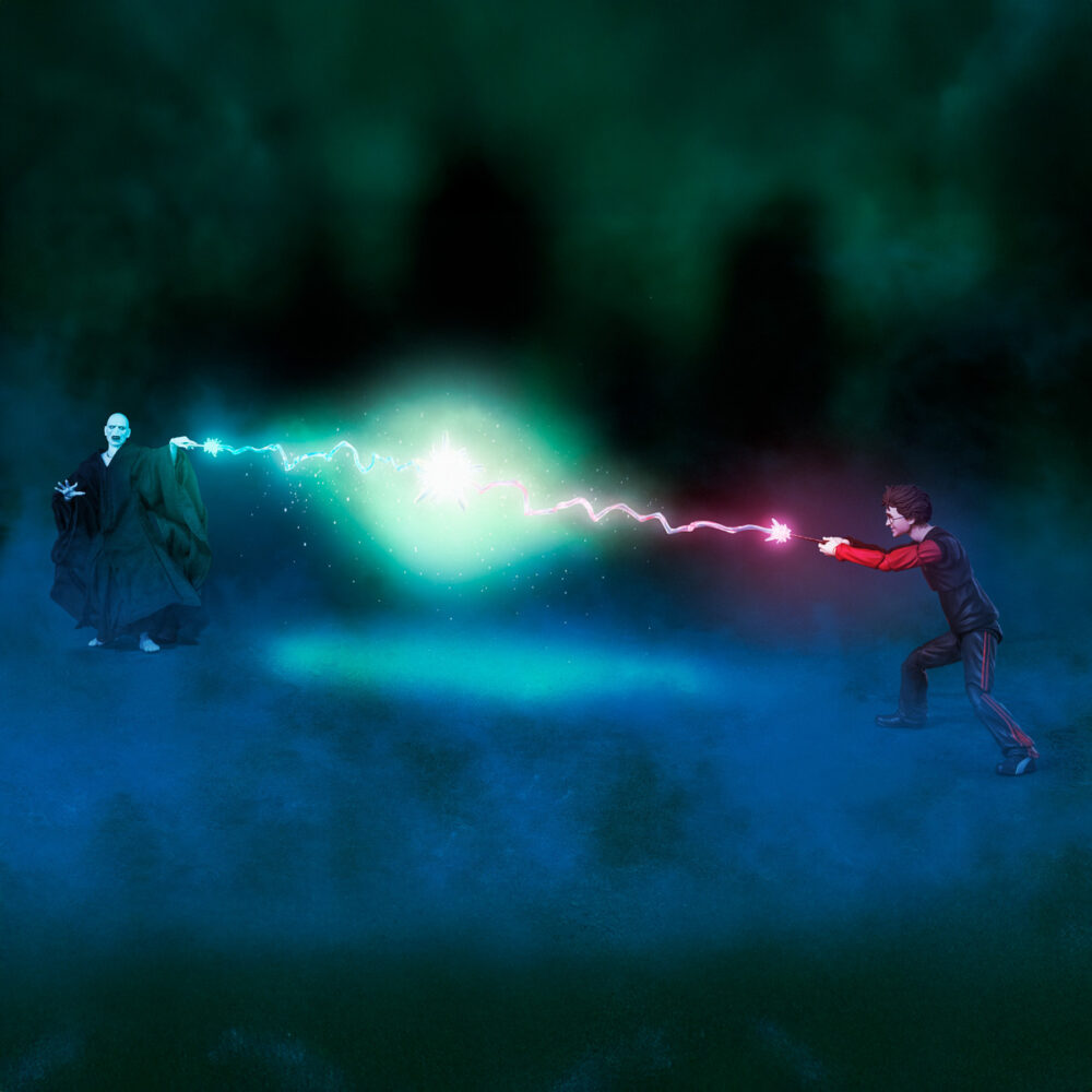 Lord voldemort harry potter and the goblet of fire sh figuarts. Tamashii lanza la figura articulada de lord voldemort dentro de su colección s. H. Figuarts, inspirada en la película "harry potter and the goblet of fire" ("harry potter y el cáliz de fuego" en españa). Está fabricada con pvc y abs, y viene vestida con túnica de tela con alambres internos para adoptar poses dinámicas. Incluye diferentes piezas intercambiables: 4x manos y 2x cabezas, en las que se puede apreciar el texturizado de la piel y el sombreado realista conseguidos gracias a la tecnología de coloreado digital de tamashii. También se incluye 1x varita mágica y piezas de efectos mágicos junto a sus pedestales para recrear la escena del combate del final de la película junto a harry potter and the goblet of fire sh figuarts (se vende por separado).