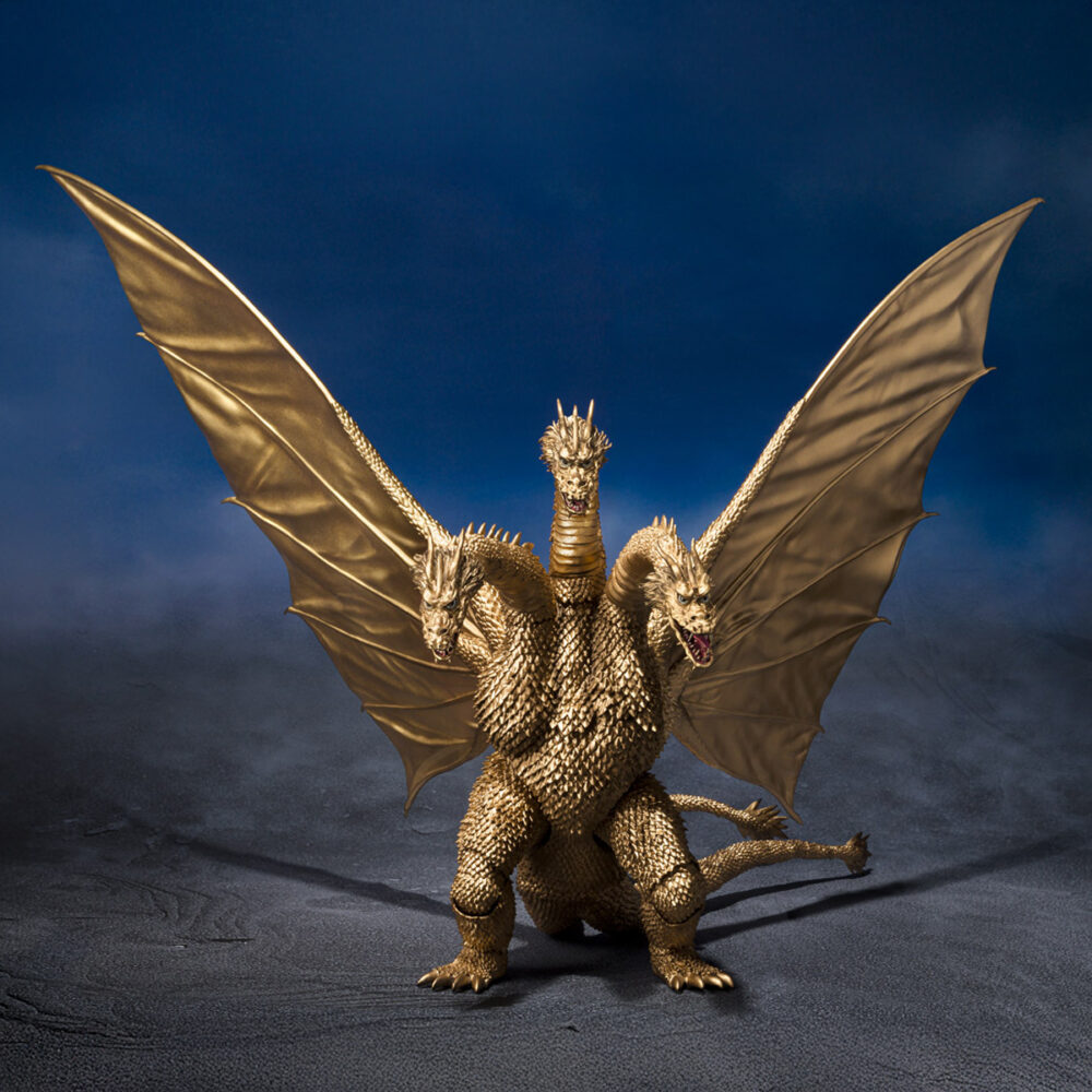 King ghidora 1972 godzilla vs gigan sh monster arts. Tamashii presenta una nueva incorporación a su emblemática línea s. H. Monsterarts: la figura de king ghidorah basada en su aparición en la película de 1972 "godzilla vs. Gigan". Esta impresionante figura articulada está esculpida y coloreada por yuji sakai y reproduce con todo detalle el aspecto del kaiju gracias a la abundante documentación gráfica. Cuenta con articulaciones en diferentes puntos, entre ellos cuellos y cola, lo que permite recrear una enorme variedad de poses. Unidades limitadas.