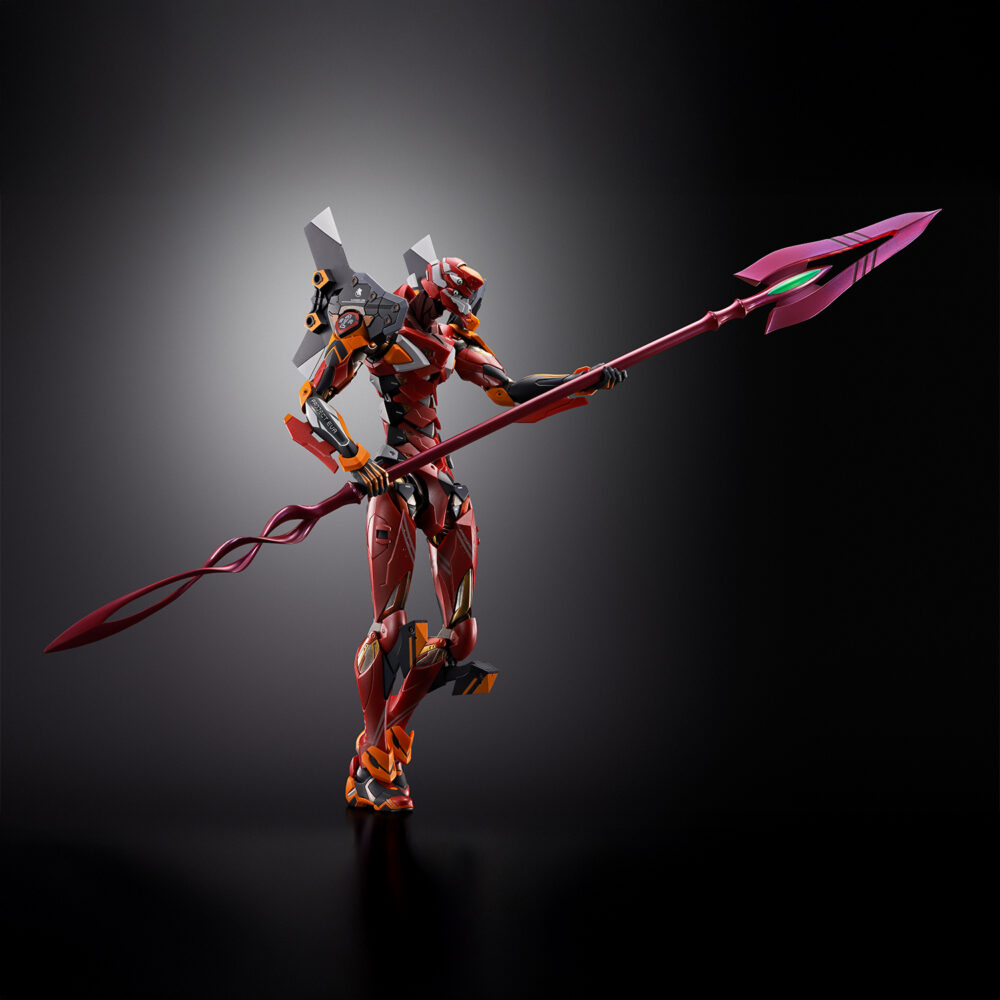 Eva unit 02 30th with the spear of gaius evangelion metal build.  para conmemorar el 30 aniversario de la serie evangelion , bandai spirits presenta una edición especial de metal build: eva unit 02 , ahora equipada con la impresionante lanza de cassius y una base personalizada. Este set de figuras de lujo incluye el cuerpo de la unidad eva 02 (mismas especificaciones que el lanzamiento de 2019), mejorado con la recién esculpida lanza de cassius, de aproximadamente 400 mm de longitud y con acabados transparentes y pintura metalizada para una apariencia premium. La base negra incluida lleva el logo del 30. º aniversario estampado en lámina holográfica e incluye accesorios de exhibición, como piezas especiales para sujetar la lanza y articulaciones para exhibiciones aéreas. Un proyecto colaborativo con la tienda oficial de evangelion, esta es una pieza central de celebración que los fanáticos no querrán perderse.