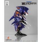 ALASTOR HAZBIN HOTEL NENDOROID. Ember Toys incorpora a su línea Chibi Creature la figura de Anti en su forma de kaiju, basada en el anime "SSSS.Gridman". Fabricada en vinilo blando pintado, mide aproximadamente 14 cm de alto y destaca por su diseño chibi exclusivo y detallado. Incluye 4x garras desmontables (2x por cada mano) que permiten diferentes opciones de exposición.
