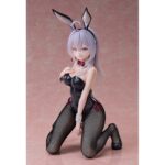 ALISA MIKHAILOVNA KUJOU BUNNY VERSION ALYA SOMETIMES HIDES HER FEELINGS IN RUSSIAN 1/4 SCALE. Freeing introduce a su línea de productos la figura a escala 1/4 de Alisa Mikhailovna Kujou en su versión conejita (También conocida como Alya), protagonista del anime "Alya Sometimes Hides Her Feelings in Russian". Se presenta con un espectacular traje de conejita negro con detalles en borgoña, confeccionado con medias de rejilla realistas y acabado brillante para un look elegante y sofisticado. Su pose arrodillada transmite una mezcla de encanto y atrevimiento. La figura mide aproximadamente 30 cm y está cuidadosamente pintada para resaltar cada detalle.