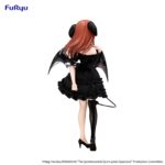 NAKANO MIKU THE QUINTESSANTIAL QUINTUPLETS SPECIALS BICUTE DARK. Furyu incorpora a su colección BiCute Dark la figura de Nakano Miku, inspirada en su aparición en el anime "The Quintessential Quintuplets Specials 2". Esta figura mide aproximadamente 25 cm y está fabricada en ATBC-PVC, ABS y fibras de poliéster. Se presenta vestida de negro, con alas de murciélago y una larga cola con punta de corazón. Incluye una base circular transparente para su estabilidad.