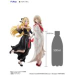 FALIN TOUDEN DRESS STYLE VERSION DELICIOUS IN DUNGEON TENITOL TALL. Furyu añade a su colección Tenitol Tall la figura de Falin Touden con un vestido inspirado en una quimera, un diseño original exclusivo para la marca. Está basada en su aparición en el anime "Delicious in Dungeon" ("Tragones y Mazmorras" en España) y muestra a la maga de una manera elegante gracias a los detalles de la ropa. El rojo brillante del fular y de los zapatos, contrasta con el blanco del traje. La figura mide aproximadamente 30 cm y cuenta con una base circular transparente que le aporta estabilidad.