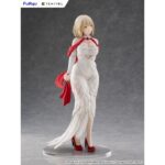FALIN TOUDEN DRESS STYLE VERSION DELICIOUS IN DUNGEON TENITOL TALL. Furyu añade a su colección Tenitol Tall la figura de Falin Touden con un vestido inspirado en una quimera, un diseño original exclusivo para la marca. Está basada en su aparición en el anime "Delicious in Dungeon" ("Tragones y Mazmorras" en España) y muestra a la maga de una manera elegante gracias a los detalles de la ropa. El rojo brillante del fular y de los zapatos, contrasta con el blanco del traje. La figura mide aproximadamente 30 cm y cuenta con una base circular transparente que le aporta estabilidad.