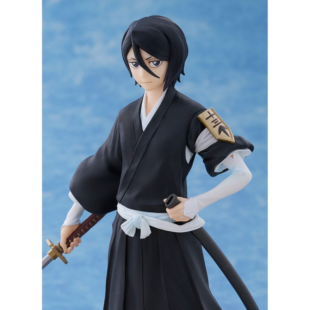 Rukia kuchiki bleach pop up parade sp. Good smile company suma a su colección pop up parade la figura de rukia kuchiki, personaje de la serie anime "bleach". Esta figura no articulada de aproximadamente 16 cm se presenta con base circular trasparente y destaca por su calidad a un precio accesible, conservando una representación fiel del personaje.