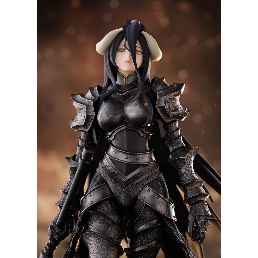 Albedo armor overlord pop up parade l. Good smile company introduce en su línea pop up parade l la figura de albedo con armadura, personaje de la serie "overlord". Esta figura estática de aproximadamente 24 cm (incluyendo la base) destaca por su imponente presencia y calidad de acabado, similar al de una figura a escala. Incluye base circular transparente para exposición.