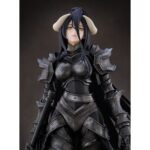ALBEDO ARMOR OVERLORD POP UP PARADE L. Good Smile Company introduce en su línea Pop Up Parade L la figura de Albedo con armadura, personaje de la serie "Overlord". Esta figura estática de aproximadamente 24 cm (incluyendo la base) destaca por su imponente presencia y calidad de acabado, similar al de una figura a escala. Incluye base circular transparente para exposición.