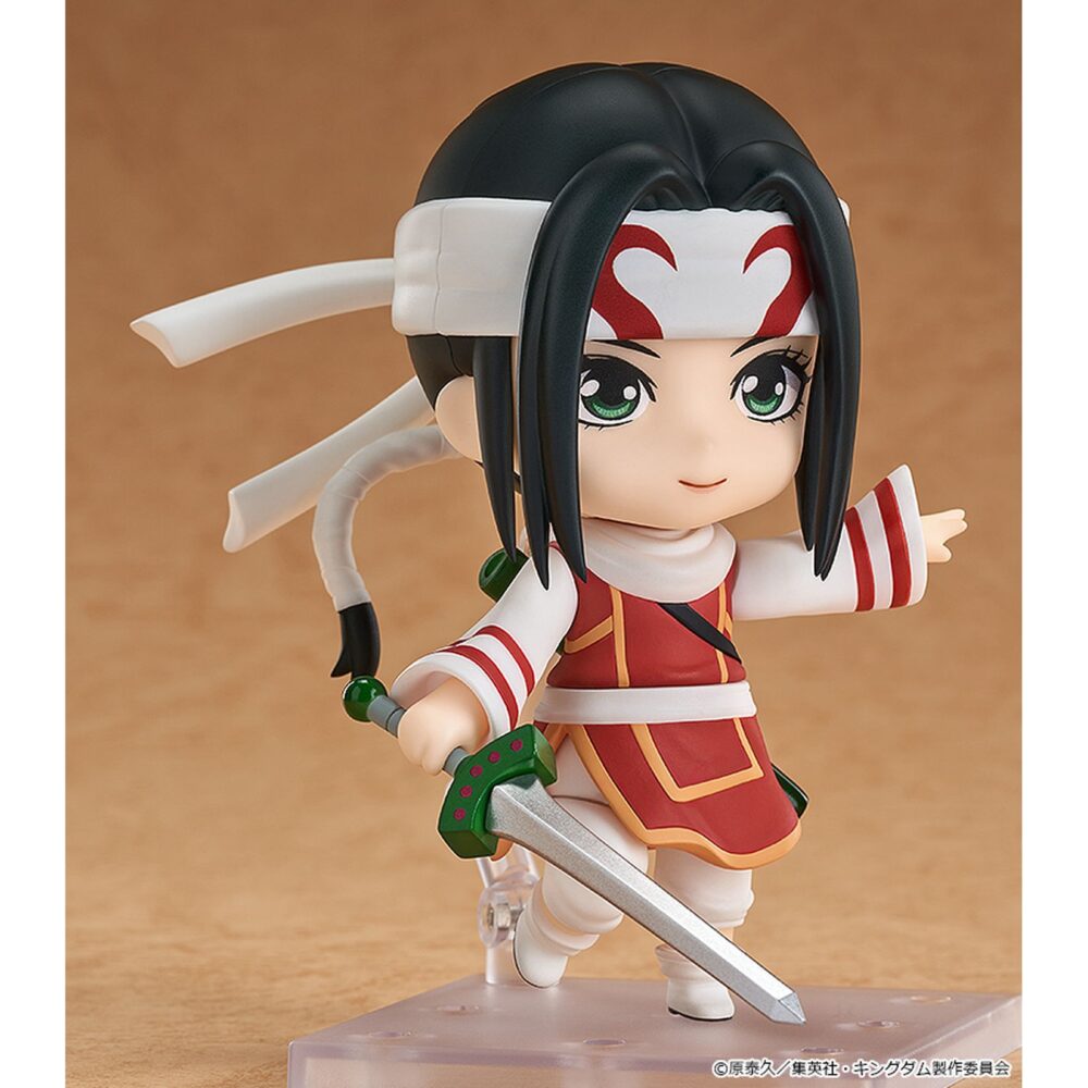 Kyou kai kingdom nendoroid. Good smile arts shanghai presenta en su colección nendoroid la figura de kyou kai, la misteriosa guerrera de la serie "kingdom". Esta figura articulada de aproximadamente 10 cm incluye 3x placas faciales (seria, sonriente y de combate), 1x espada ryoku sui, 1x funda de ryoku sui, 1x carne de conejo y otros complementos para diferentes poses. Viene con base transparente para exposición.