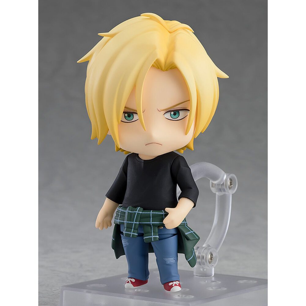 Ash lynx banana fish nendoroid. Orange rouge reincorpora a su línea nendoroid la figura de ash lynx, protagonista del anime "banana fish". Esta figura articulada de aproximadamente 10 cm incluye 3x placas faciales (expresión estándar, gritando y sonriendo), 1x colgante, 1x pistola y 1x cuchillo, ideales para recrear escenas tanto de acción como del día a día. Viene con base transparente para exposición.