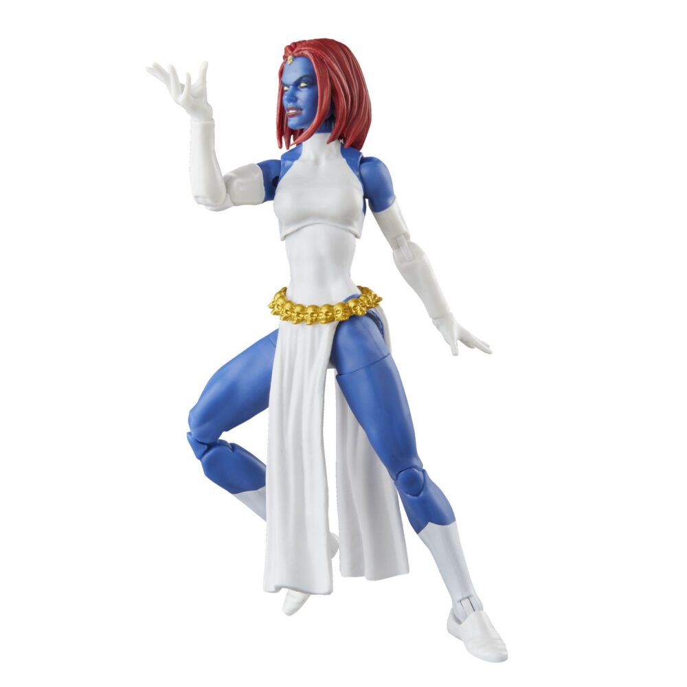 Mystique x-men marvel legends series. Hasbro presenta dentro de la colección marvel legends series esta figura articulada de marvel's mystique (conocida como mística en españa) inspirada en su aparición en la historia de "x-men" de la colección marvel comics. Mide aproximadamente 15 cm y cuenta con más de 20 puntos de articulación para recrear poses dinámicas. Incluye: 2x manos intercambiables, 1x cabeza alternativa que la muestra transformada en jean grey y 2x armas. Destaca su diseño fiel al personaje con un acabado premium y presentación tipo blíster con estética retro. Unidades limitadas.