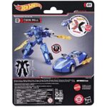 TWIN MILL TRANSFORMERS COLLABORATIVE HOT WEELS X TRANSFORMERS. Hasbro añade a su colección Transformers Collaborative esta figura del emblemático vehículo Twin Mill de la marca Hot Wheels. Mide 12,5 cm y se convierte de vehículo a robot en 21 pasos. En el modo coche presenta un diseño de carreras aerodinámico con sus legendarios motores gemelos. Incluye 2x efectos de llamarada que pueden fijarse en ambos modos y que le dan aspecto de velocidad. UNIDADES LIMITADAS.
