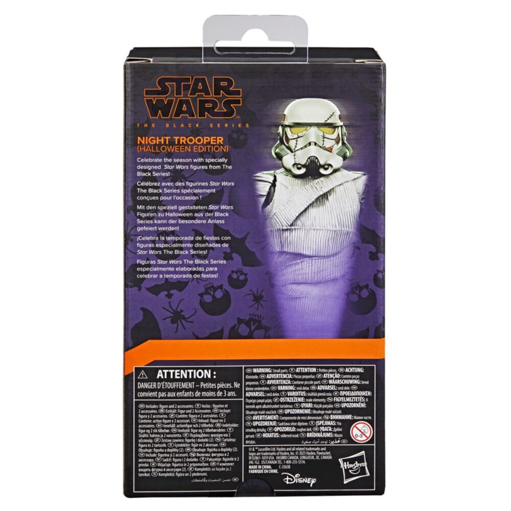 Night trooper halloween edition black series star wars. Hasbro presenta dentro de la colección the black series la figura night trooper en su edición especial de halloween, inspirada en los clásicos soldados imperiales de "star wars". Tiene un diseño temático con aspecto de momia, esta figura premium mide aproximadamente 15 cm y cuenta con múltiples puntos de articulación para recrear diferentes poses de exhibición. Incluye 1x vara con diseño egipcio y 1x figura de porg con estética de hombre lobo. Se presenta en una caja con ventana con temática de halloween. Unidades limitadas.