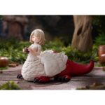 GOCHISOSAMA FALIN (CHIMERA) DELICIOUS IN DUNGEON. Kadokawa presenta esta figura de Falin en su forma de Quimera, satisfecha y agradecida por la comida que ha tomado (gochisosama). La figura del personaje "Delicious in Dungeon" (o "Tragones y Mazmorras" en España) está basada en una escultura del artista Shibi, que ha sido reesculpida y recolorada para esta versión fabricada con PVC. Con una longitud de 14,5 cm, representa a Falin en su forma quimérica con plumas, garras y una expresión adorable mientras disfruta de la comida. El esculpido captura a la perfección su ternura, incluyendo su cola curvada con expresión de satisfacción.