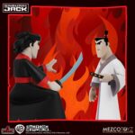 MAD JACK SAMURAI JACK 5 POINTS. Mezco incorpora a su colección 5 Points la figura de 9,5 cm de Mad Jack, la caótica manifestación oscura del protagonista de la serie de animación "Samurai Jack" de Cartoon Network. Esta figura incluye 6x brazos intercambiables (2x para pose, 1x para sujetar la vaina y 3x para empuñar la katana), 2x partes inferiores para representarle erguido o con las rodillas flexionadas, 1x katana y 1x vaina. Todo se presenta dentro de un blíster estilo retro. Ideal para exhibir junto con Samurai Jack y con Aku (se venden por separado).
