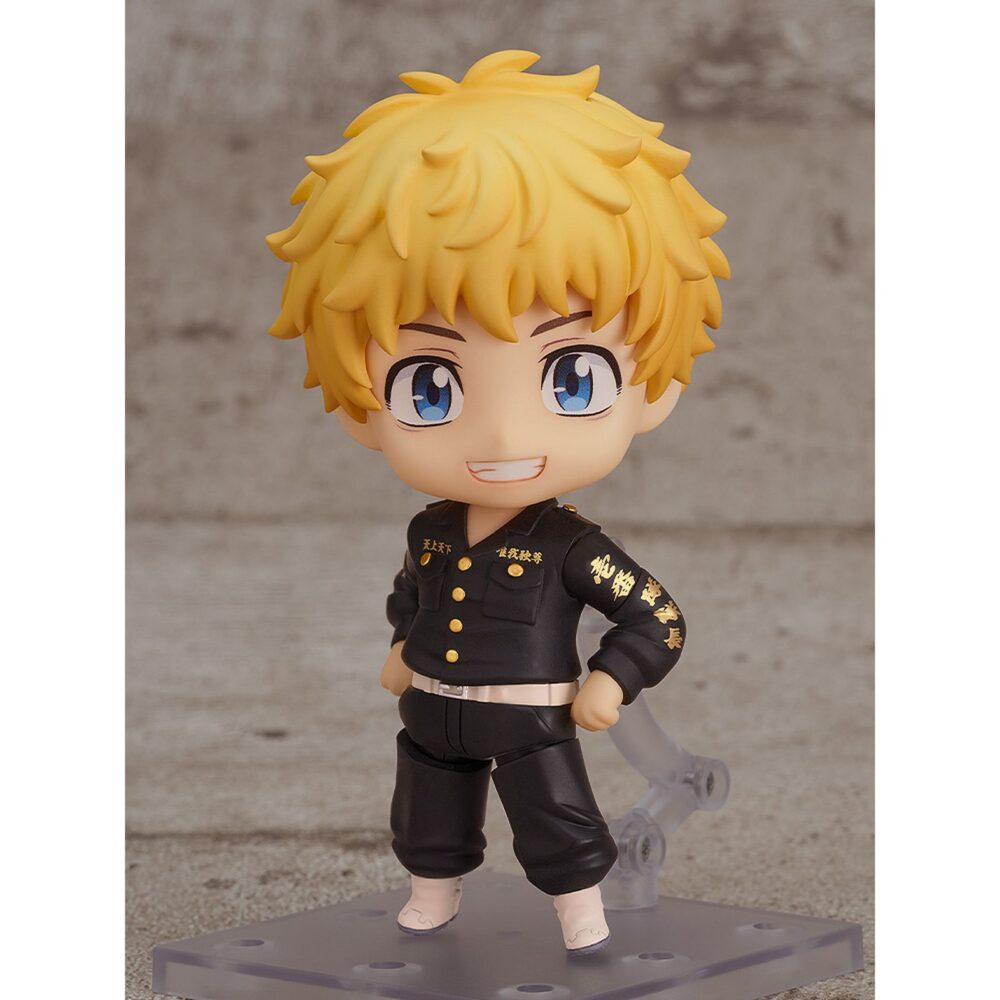 TAKEMICHI HANAGAKI TOKYO REVENGERS NENDOROID. Orange Rouge presenta, dentro de su colección Nendoroid, la figura de Takemichi Hanagaki, protagonista del anime "Tokyo Revengers". Esta figura articulada de 10 cm incluye 3x placas faciales (sonriente, de combate y llorando), 1x bolsa de patatas y otros complementos para múltiples poses. También incluye 1x tarta de cumpleaños para celebrar el 5º aniversario del anime, el 10º de la creación de Orange Rouge y propio cumpleaños del personaje. Viene con base transparente para exposición.
